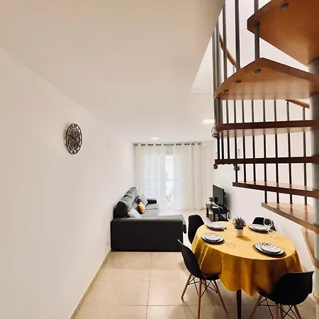 Apartment Atico Colon