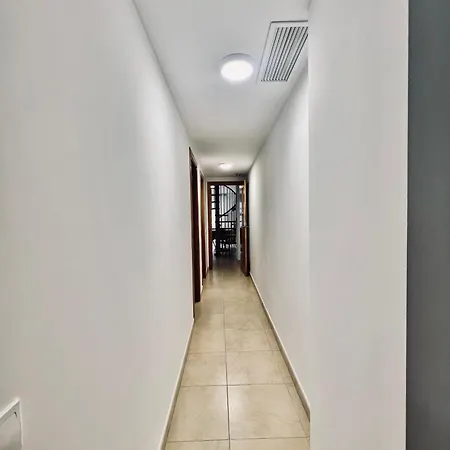 Apartment Atico Colon